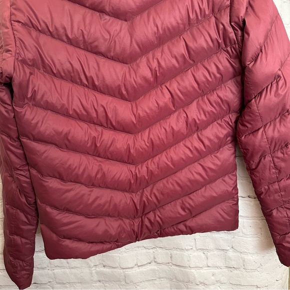 Patagonia Women Size S Prow Puffer Down Jacket Dark Currant Red 28421 - Picture 8 of 8